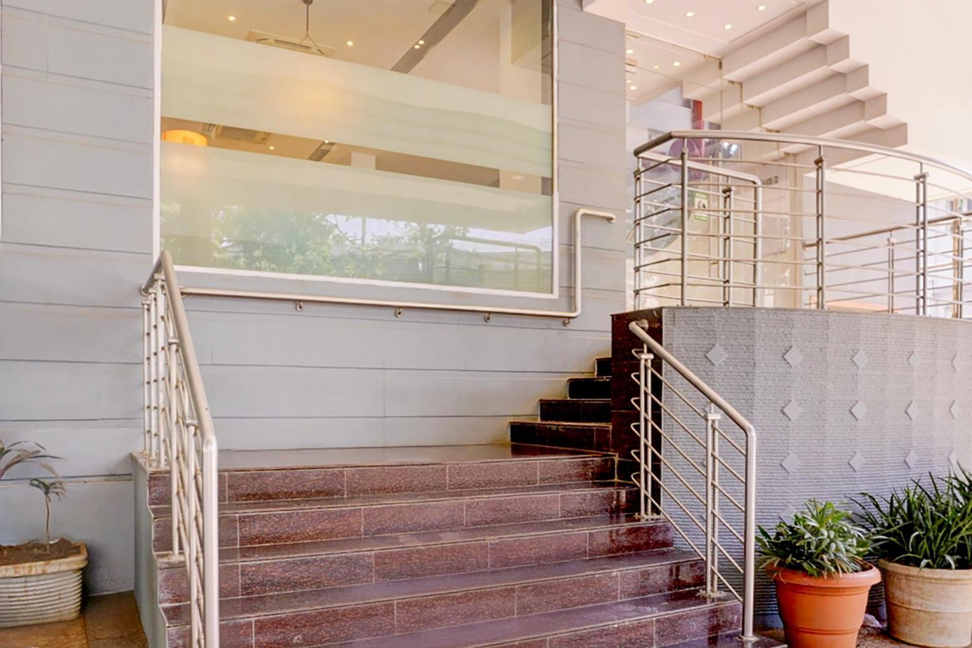 Super Townhouse Bombay Exhibition Centre Goregaon Exterior photo