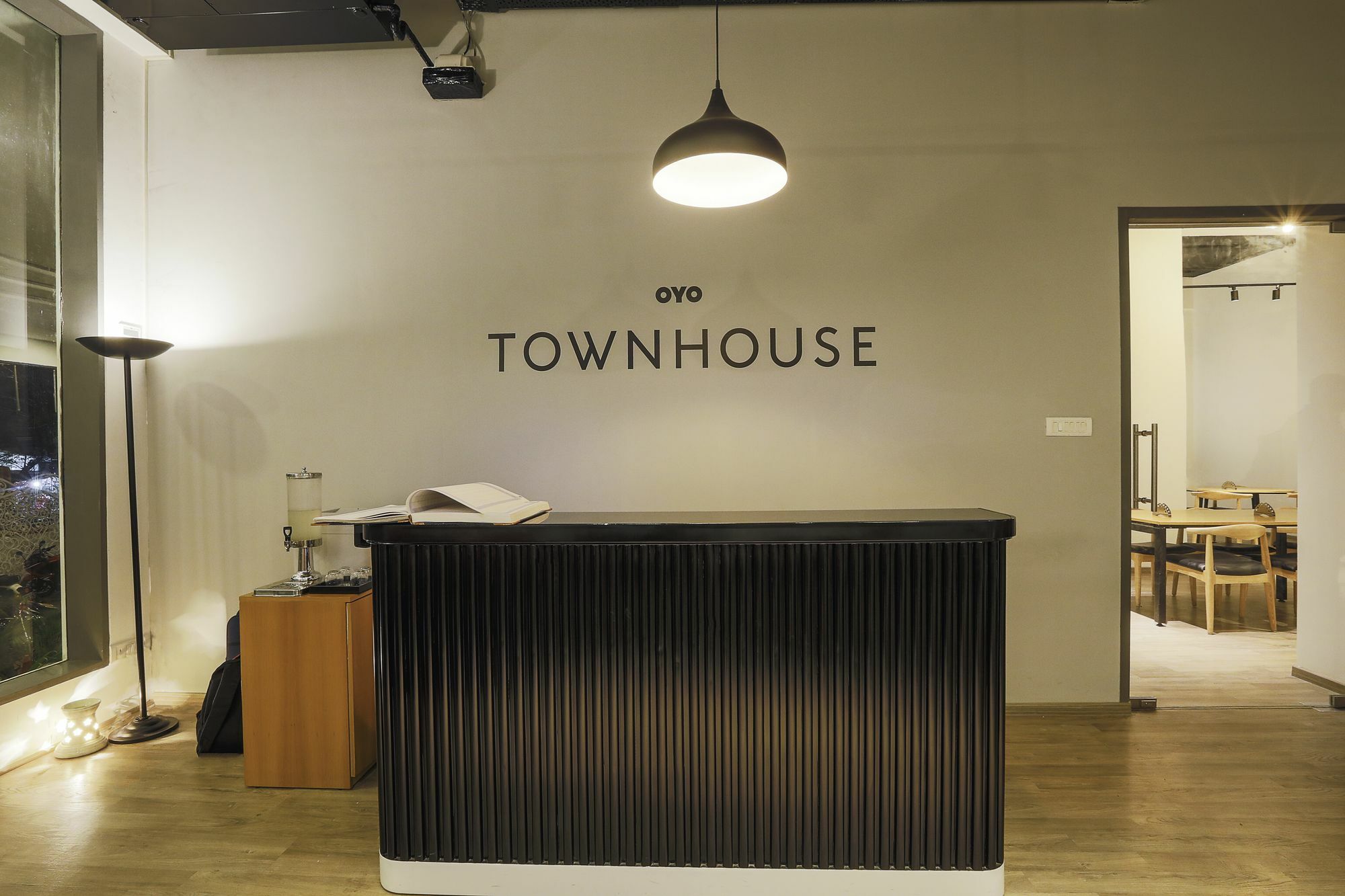 Super Townhouse Bombay Exhibition Centre Goregaon Exterior photo